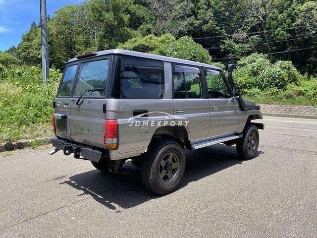 Toyota Land Cruiser 2001 thumbnail 8