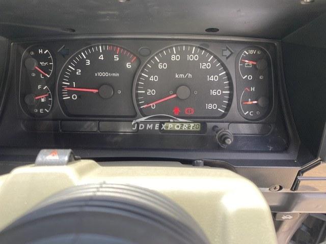 Toyota Land Cruiser 2001 thumbnail 17