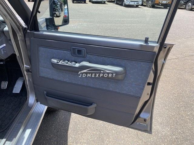 Toyota Land Cruiser 2001 thumbnail 14