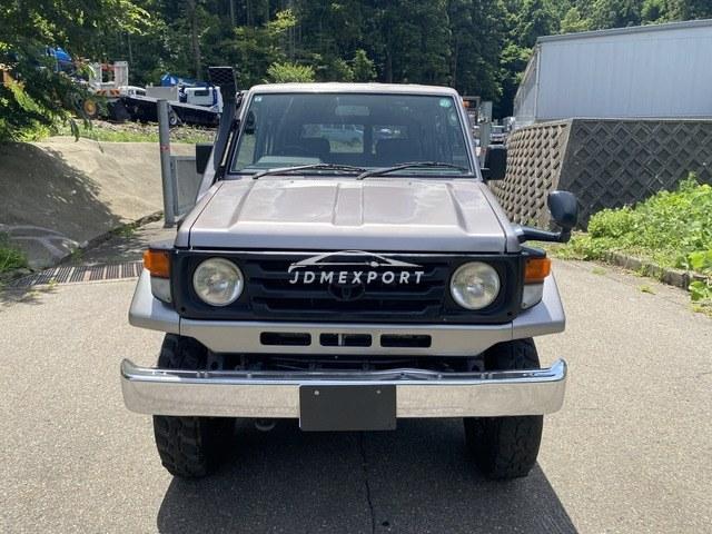 Toyota Land Cruiser 2001 thumbnail 2