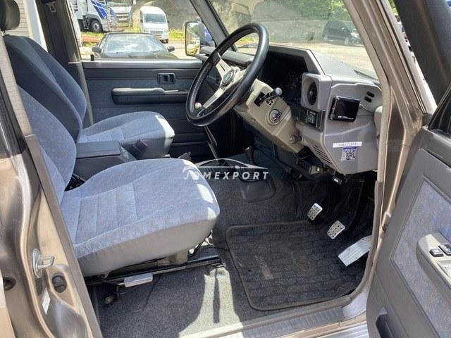 Toyota Land Cruiser 2001 thumbnail 15