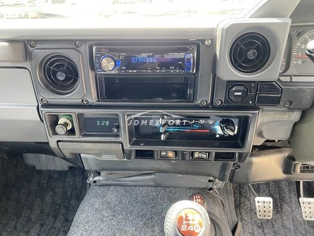 Toyota Land Cruiser 2001 thumbnail 18