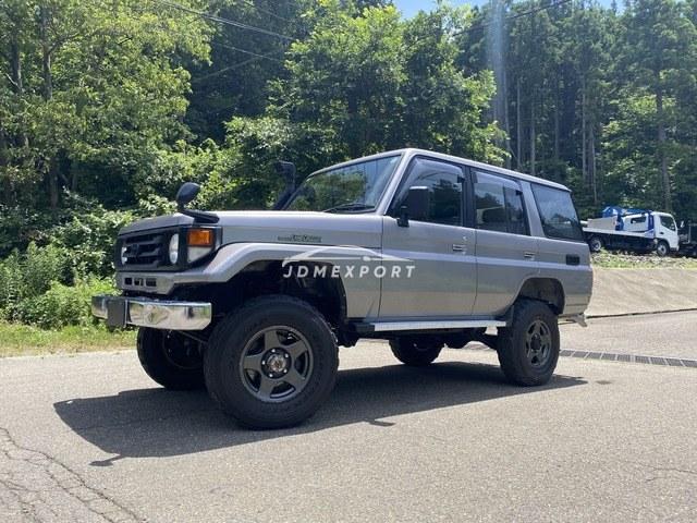 Toyota Land Cruiser 2001 thumbnail 3