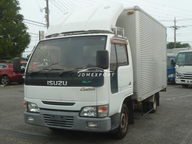Isuzu Elf Truck 2001