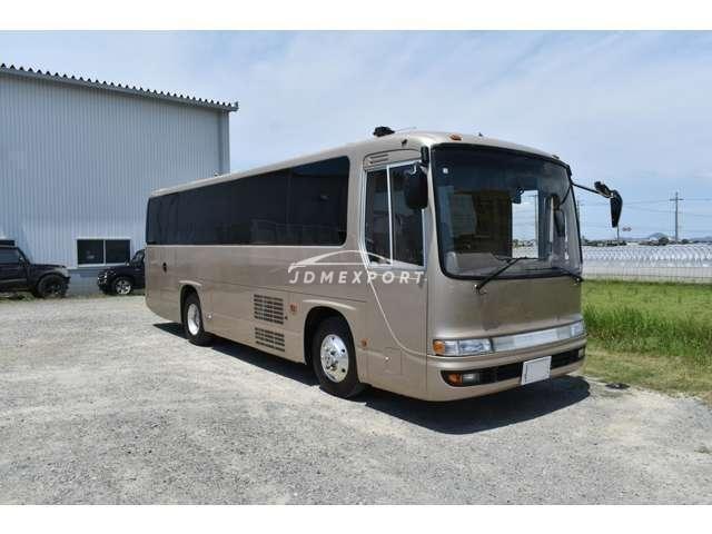 Hino Melpha 2001