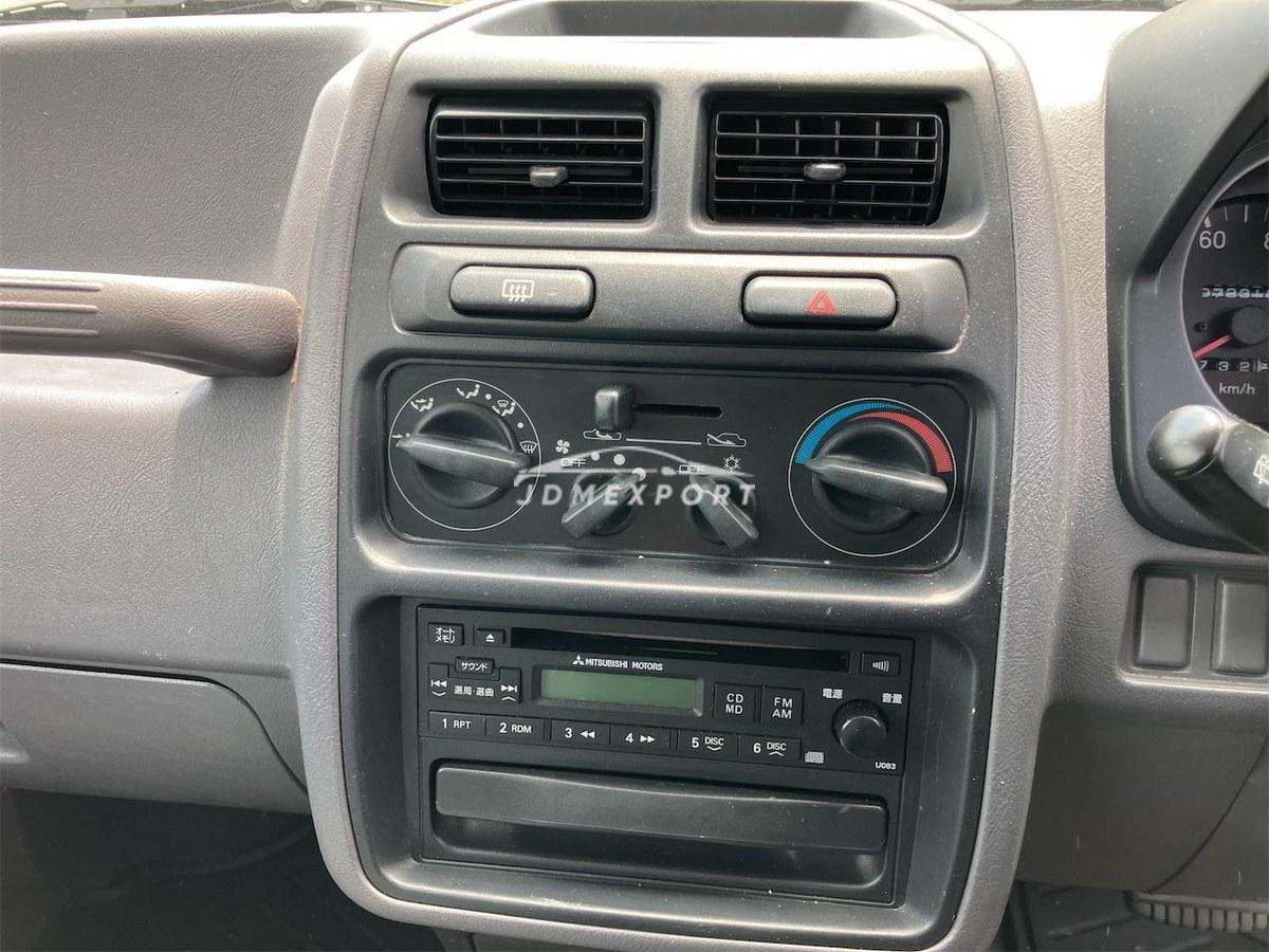 Mitsubishi Pajero Mini 1998 thumbnail 4