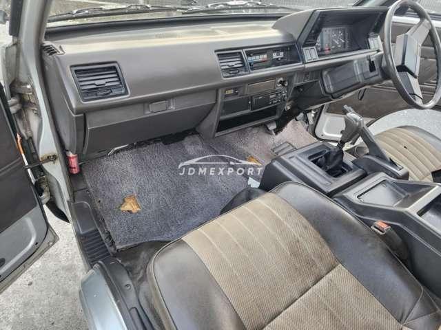 Nissan Vanette Coach 1990 thumbnail 12
