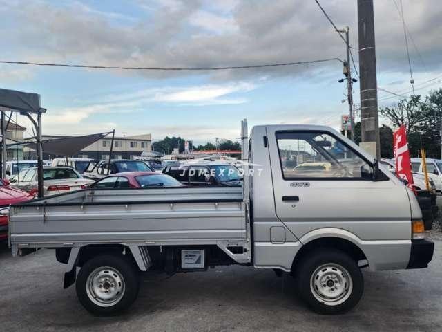 Nissan Vanette Coach 1990 thumbnail 4
