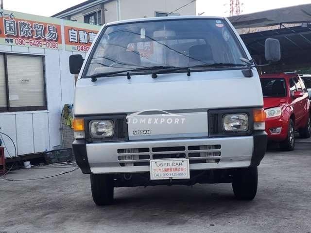 Nissan Vanette Coach 1990 thumbnail 2