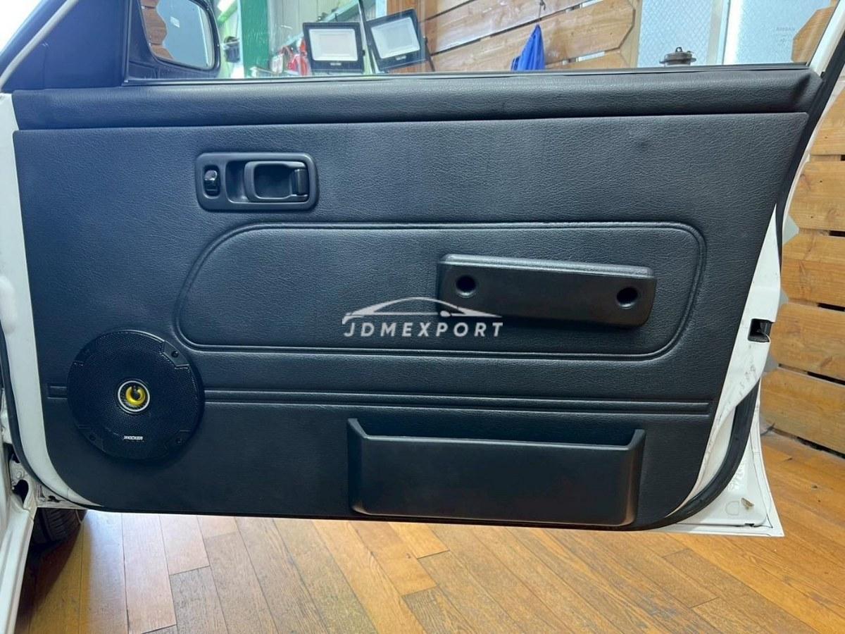 Nissan Avenir 1992 thumbnail 36