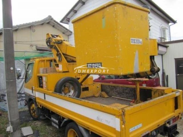 Mitsubishi Fuso Canter 2002 thumbnail 5