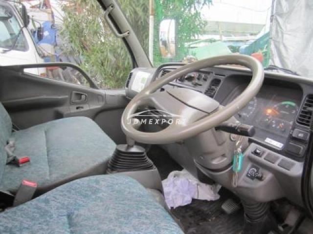 Mitsubishi Fuso Canter 2002 thumbnail 10