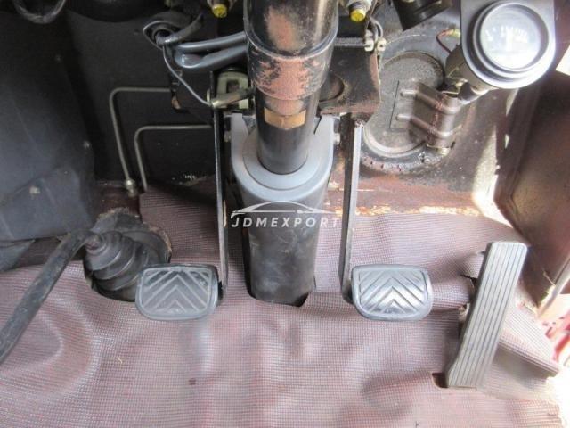 Nissan Diesel UD Condor 1982 thumbnail 13