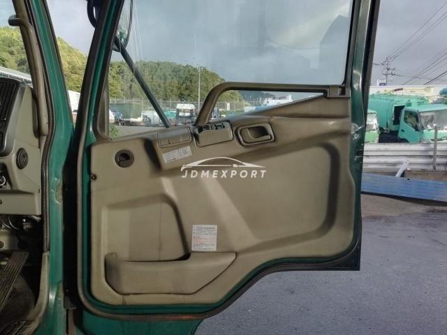 Mitsubishi Fuso Fighter 2001 thumbnail 29