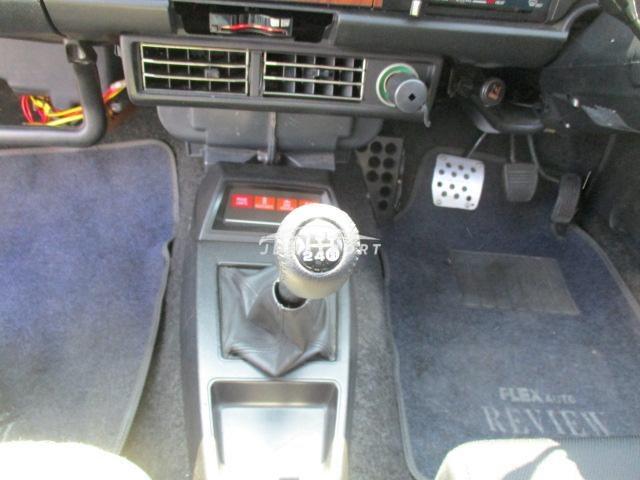 Toyota Starlet 1983 thumbnail 13