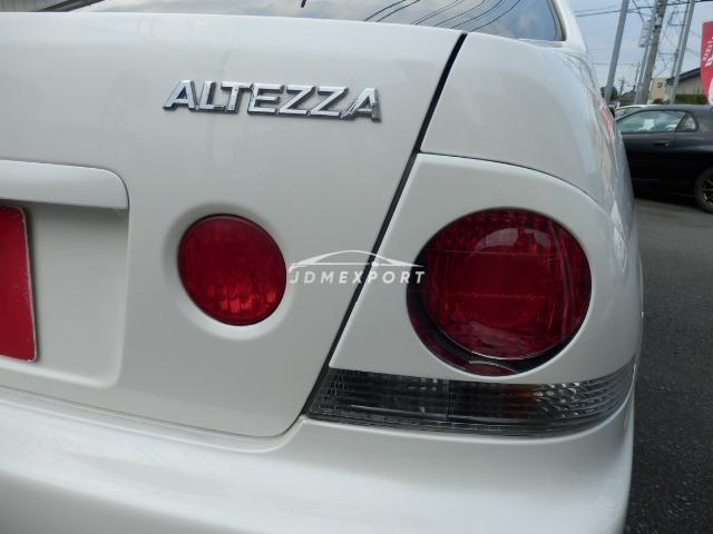 Toyota Altezza 2000 thumbnail 19
