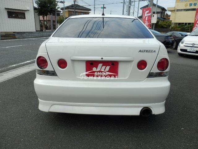 Toyota Altezza 2000 thumbnail 2