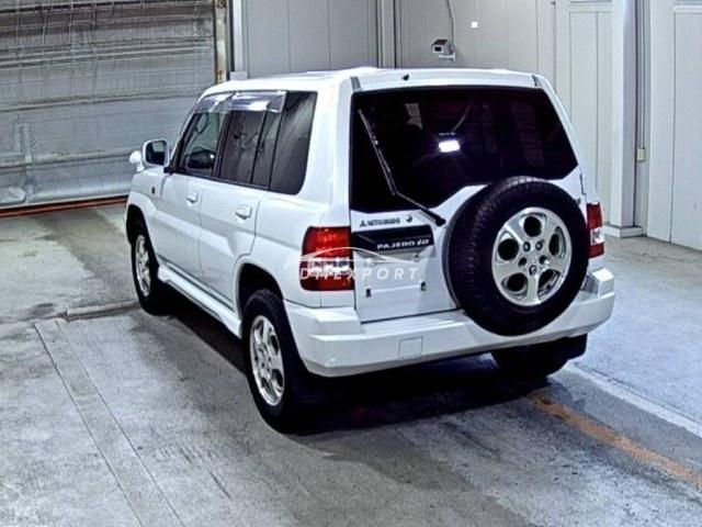 Mitsubishi Pajero iO 1999 thumbnail 2