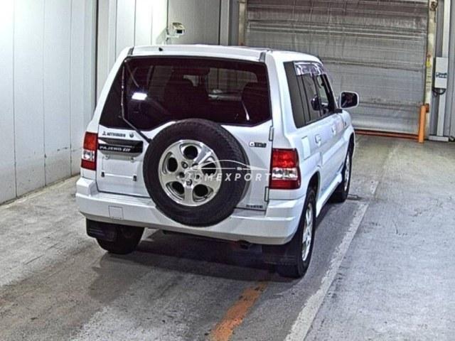 Mitsubishi Pajero iO 1999 thumbnail 6