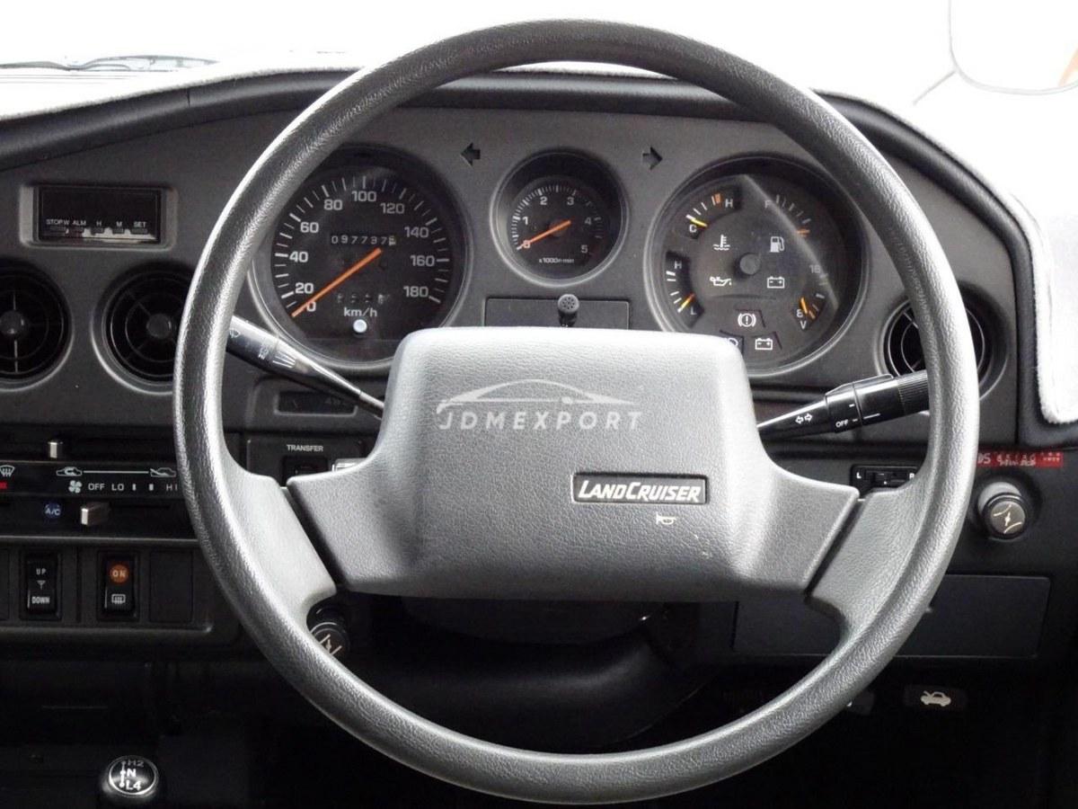 Toyota Land Cruiser 60 1988 thumbnail 32