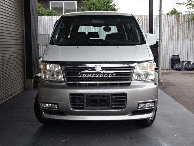 Nissan Elgrand 2000 thumbnail 8