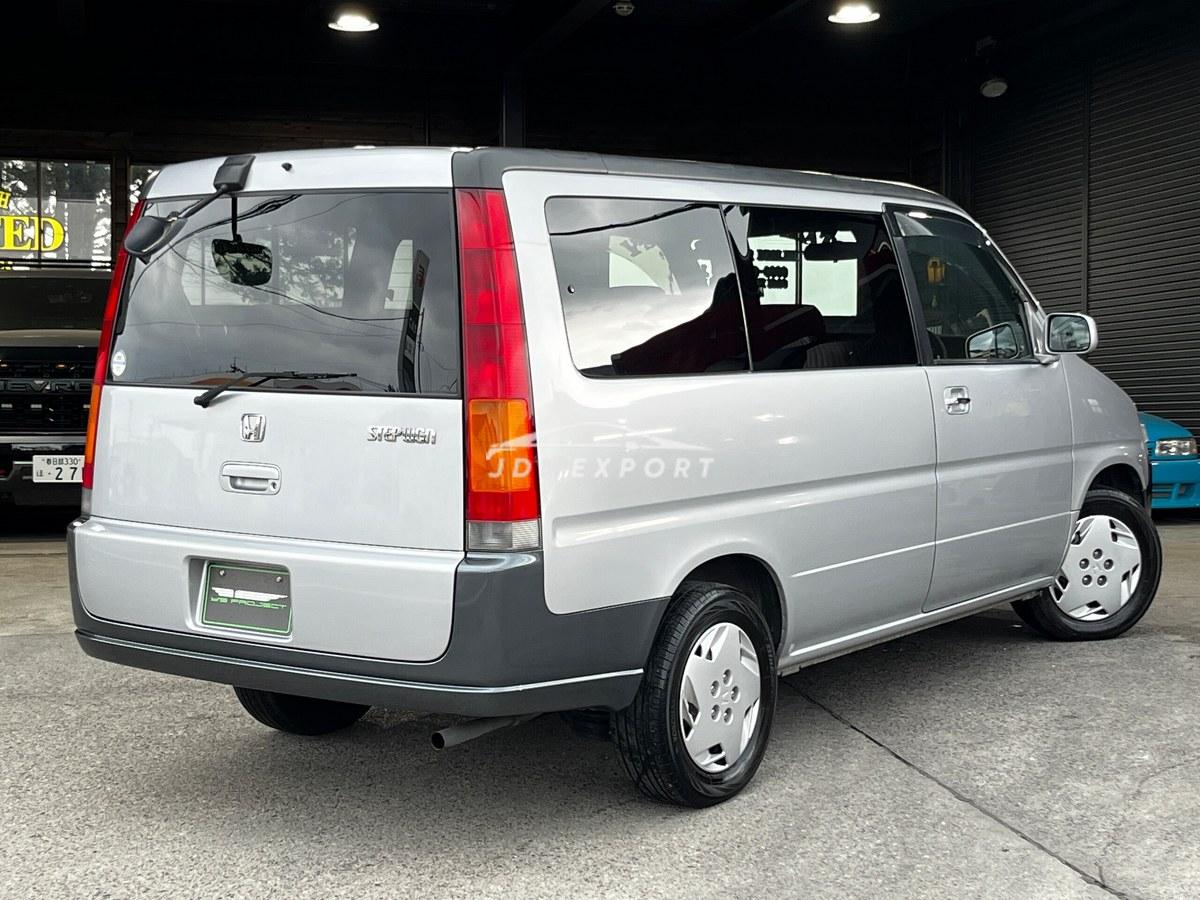 Honda stepwagon 2000 thumbnail 6