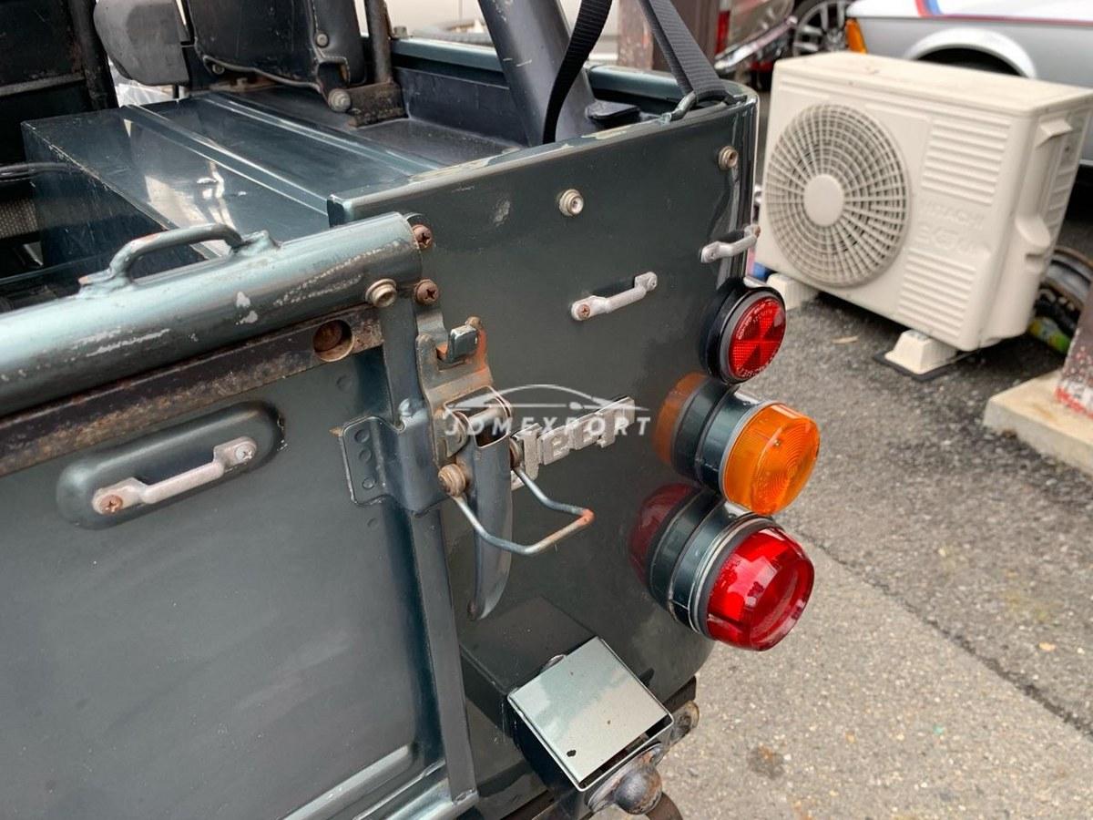 Mitsubishi Jeep 1990 thumbnail 33