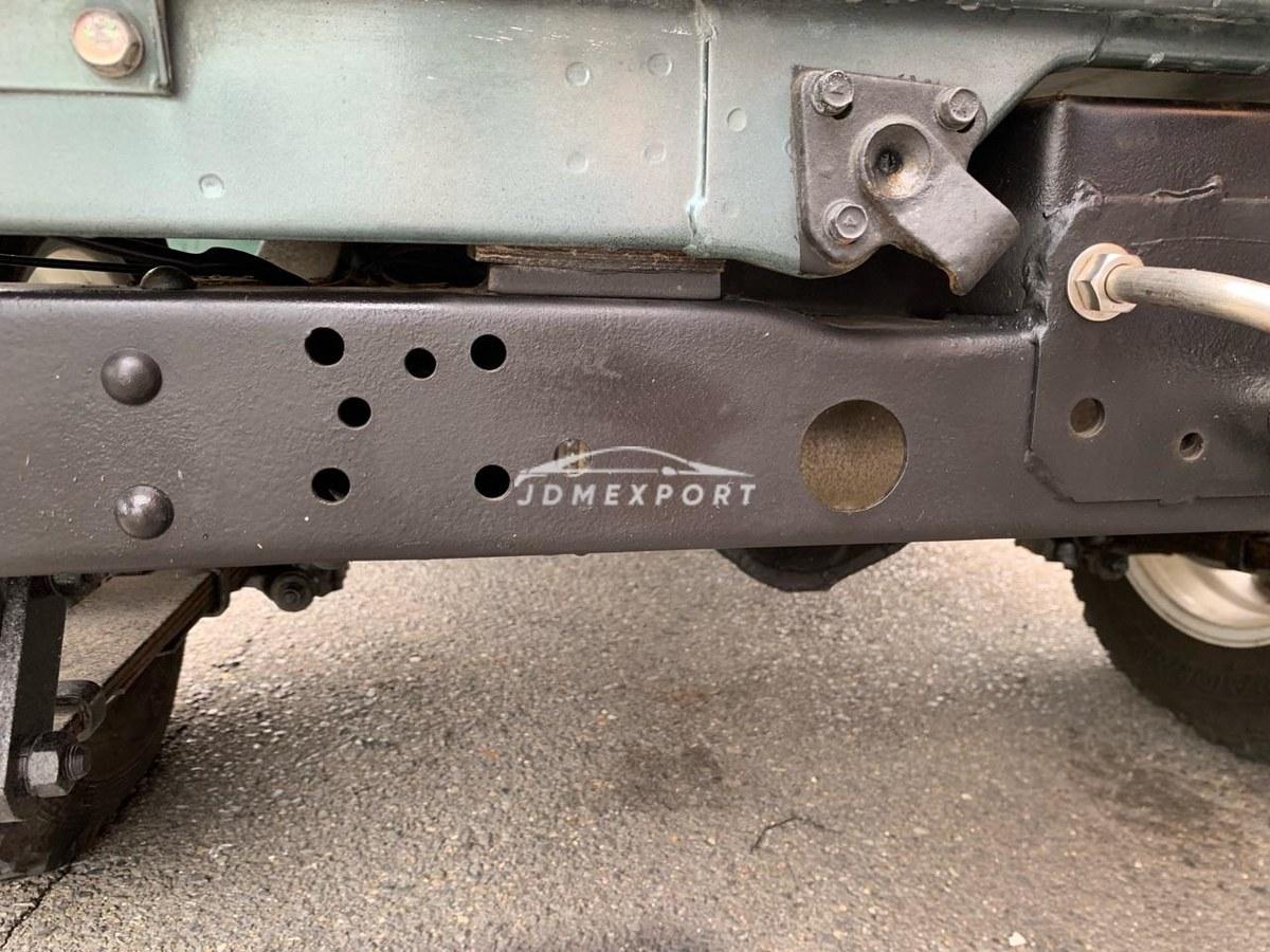 Mitsubishi Jeep 1990 thumbnail 36