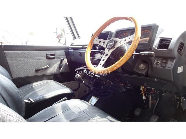 Suzuki Jimny 1990 thumbnail 16
