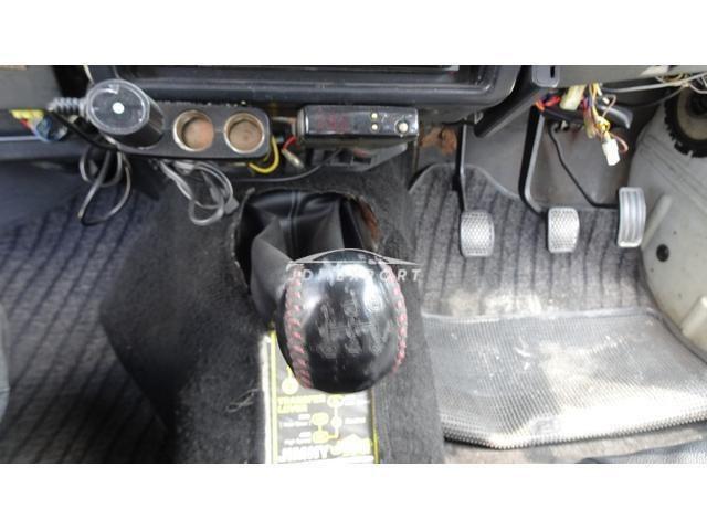 Suzuki Jimny 1990 thumbnail 11
