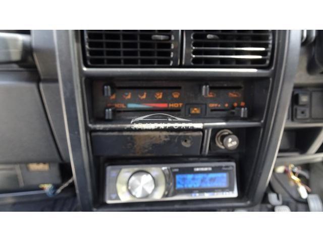 Suzuki Jimny 1990 thumbnail 10