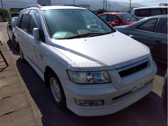 Mitsubishi Chariot Grandis 1999 thumbnail 6