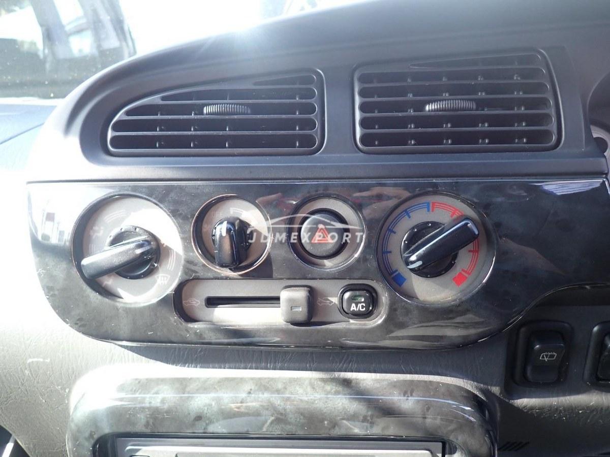 Daihatsu Mira Gino 2002 thumbnail 16