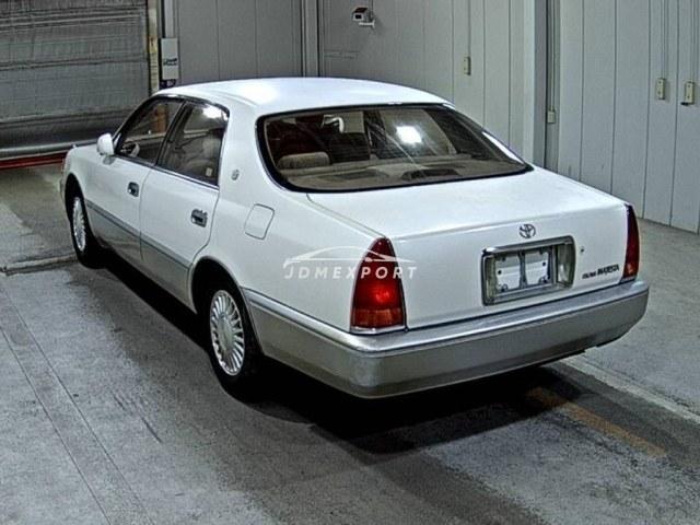 Toyota Crown Majesta 1996 thumbnail 2