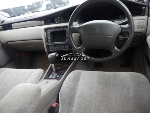Toyota Crown Majesta 1996 thumbnail 4