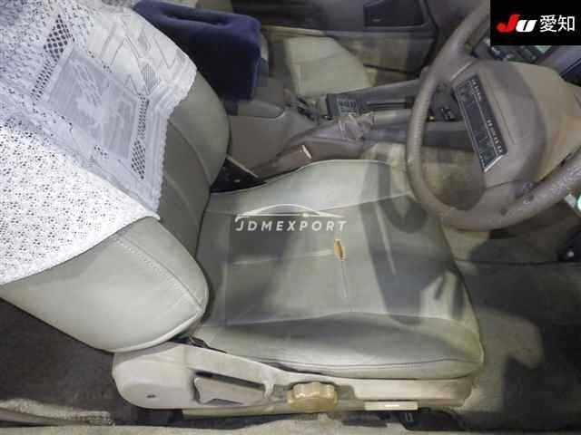 Toyota Soarer 1986 thumbnail 7