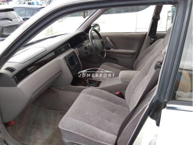 Toyota Crown Majesta 1996 thumbnail 3