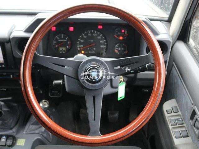 Toyota Land Cruiser 1998 thumbnail 45