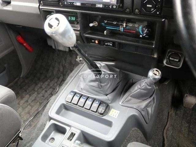 Toyota Land Cruiser 1998 thumbnail 69