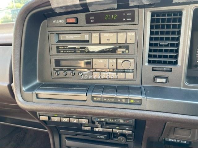 Toyota Crown 1989 thumbnail 17