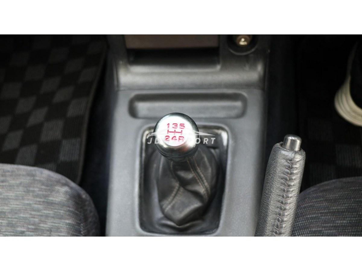 Nissan Cefiro 1988 thumbnail 58