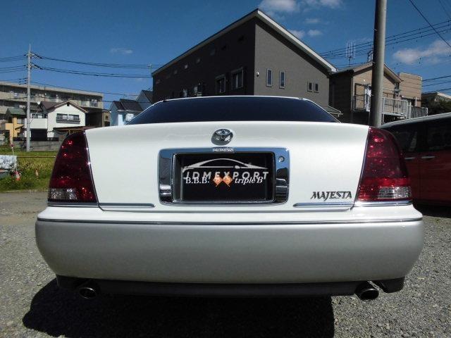Toyota Crown Majesta 2001 thumbnail 7