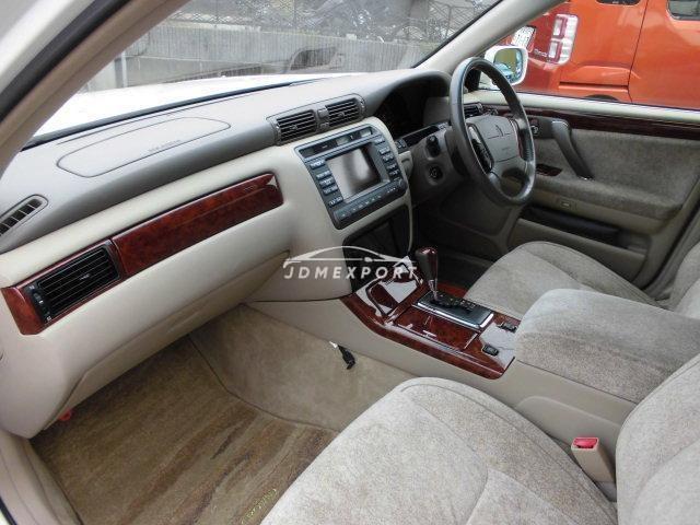 Toyota Crown Majesta 2001 thumbnail 14