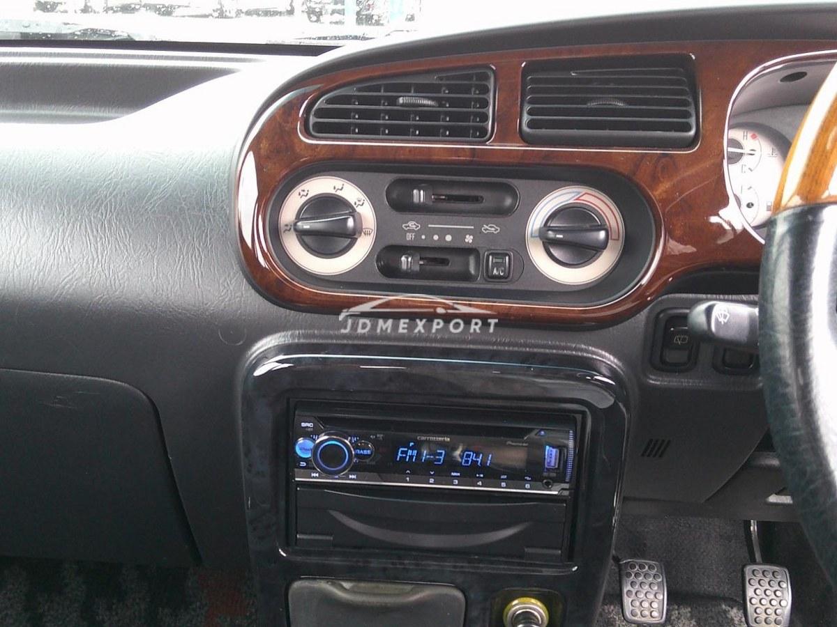 Daihatsu Mira Gino 2000 thumbnail 25