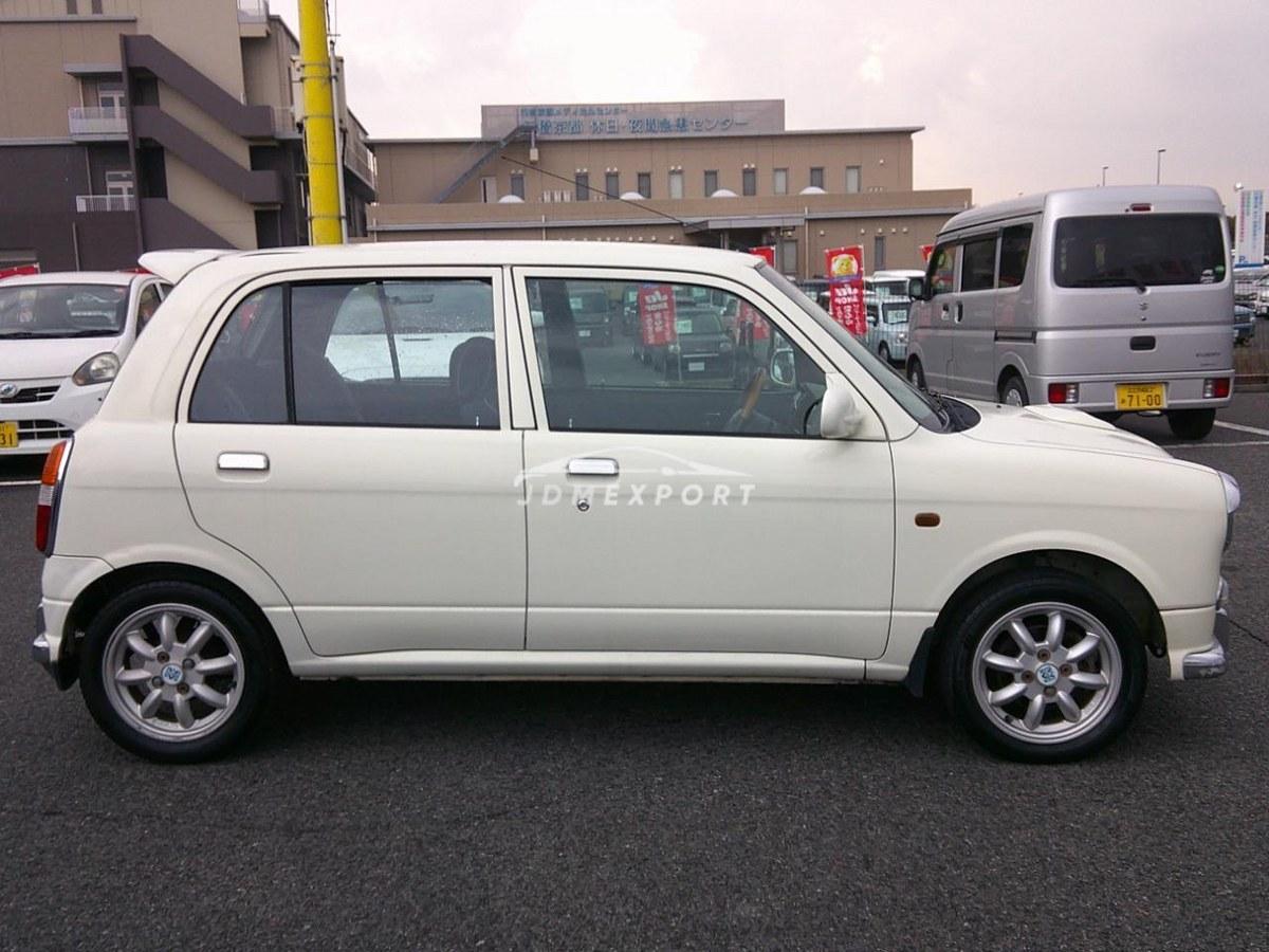 Daihatsu Mira Gino 2000 thumbnail 4
