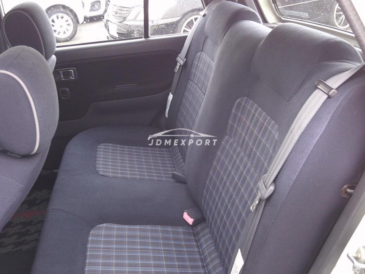 Daihatsu Mira Gino 2000 thumbnail 38