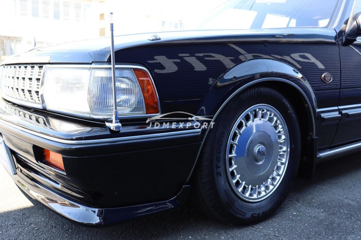 Nissan Cedric Sedan 1990 thumbnail 8
