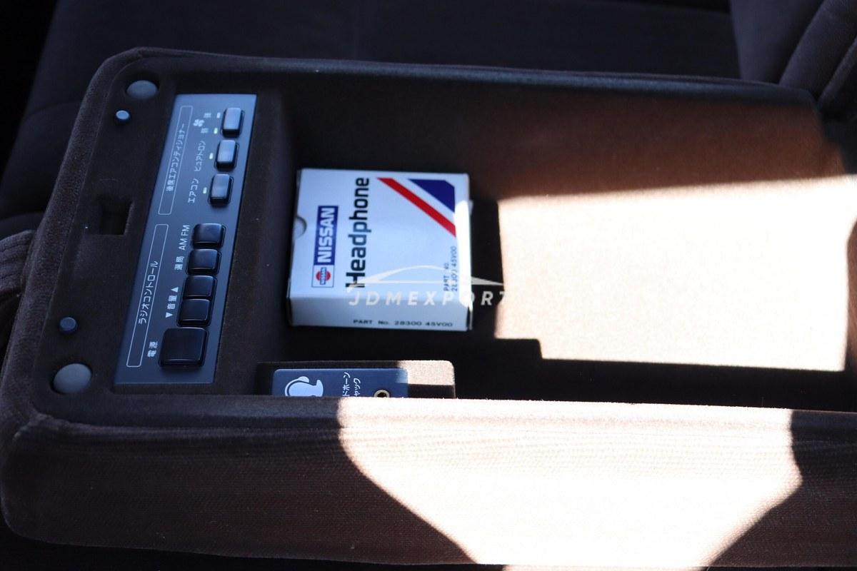Nissan Cedric Sedan 1990 thumbnail 37