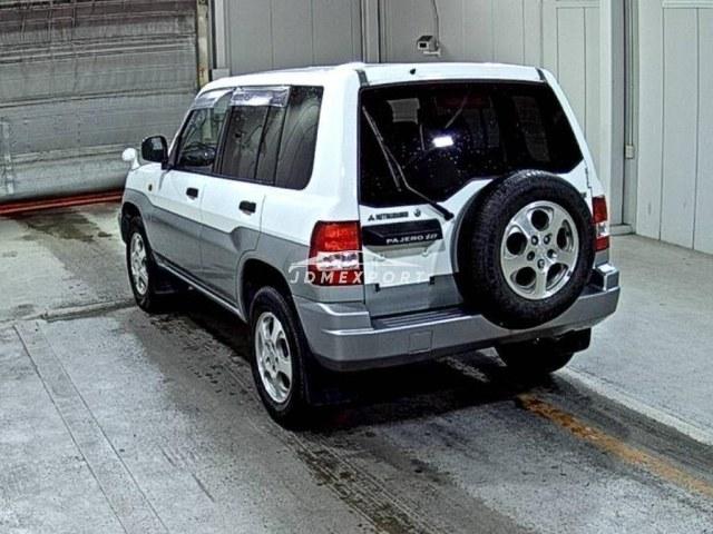 Mitsubishi Pajero iO 1999 thumbnail 2