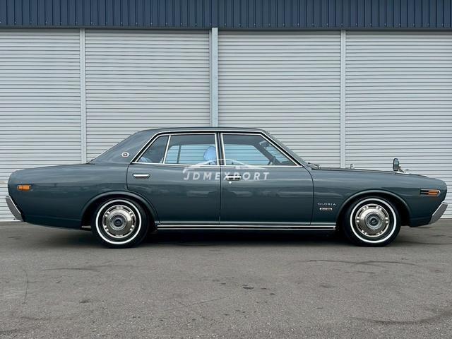 Nissan Gloria Van 1973 thumbnail 5